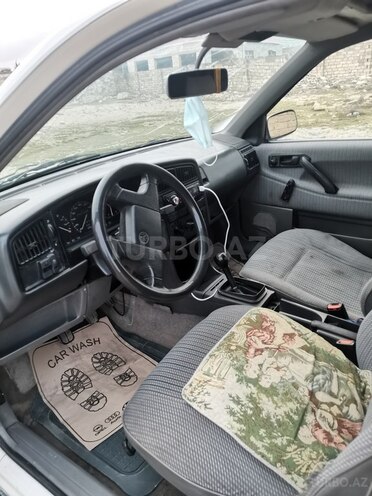 Volkswagen Passat 1992, 123,456 km - 1.8 л - Bakı