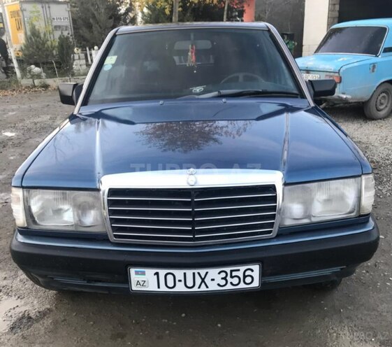 Mercedes 190 1990, 300,000 km - 2.0 l - Quba