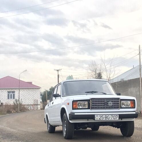 LADA (VAZ) 2107 2009, 35,000 km - 1.6 l - Qazax
