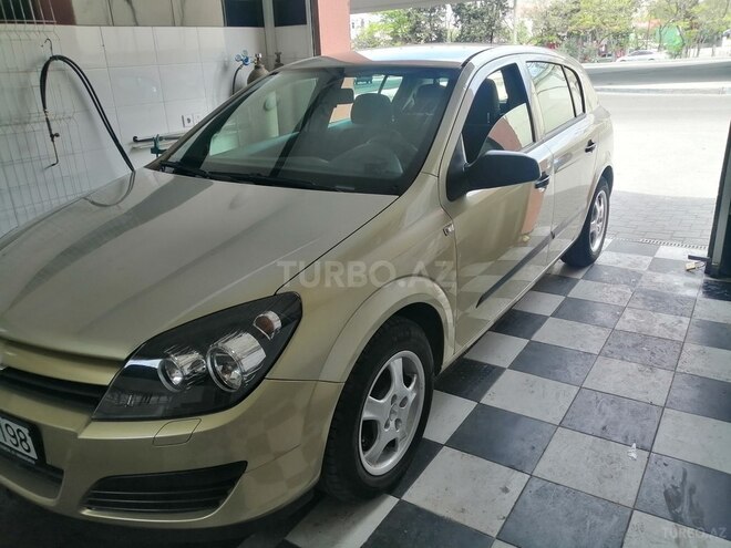 Opel Astra 2004, 131,000 km - 1.4 l - Bakı