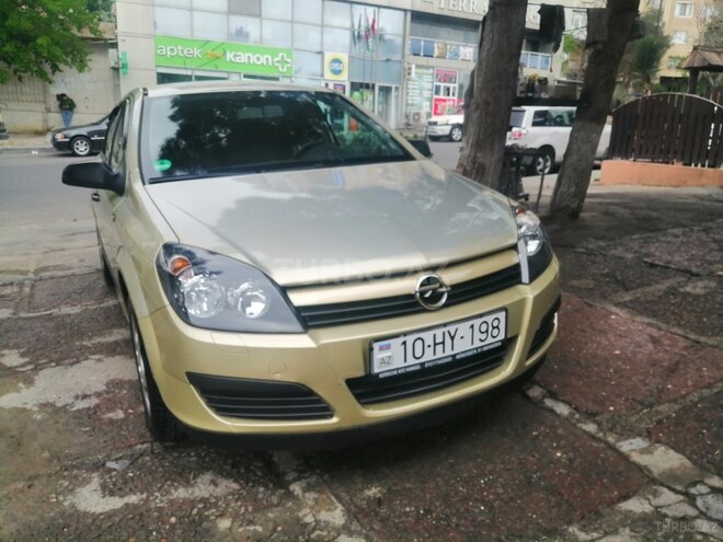 Opel Astra 2004, 131,000 km - 1.4 l - Bakı