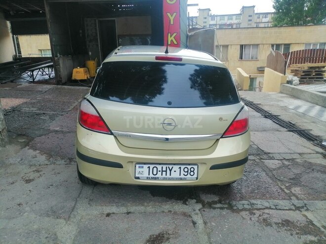 Opel Astra 2004, 131,000 km - 1.4 l - Bakı