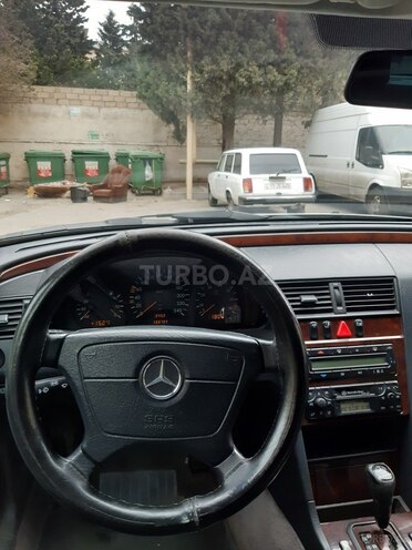 Mercedes C 180 1999, 380,000 km - 1.8 l - Bakı