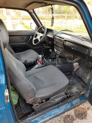 LADA (VAZ) Niva 2010, 245,368 km - 1.7 л - Salyan