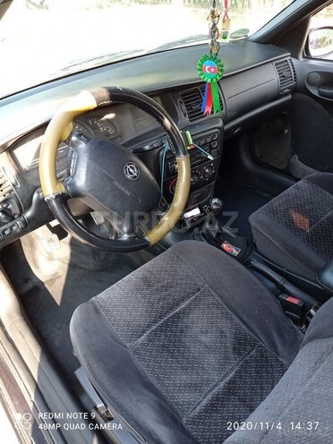 Opel Vectra 1997, 330,000 km - 1.8 л - Bakı