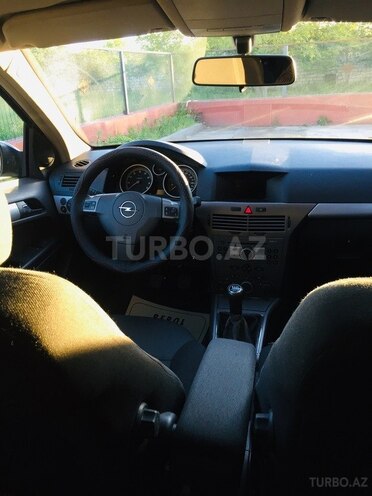 Opel Astra 2004, 157,000 km - 1.4 l - Qazax