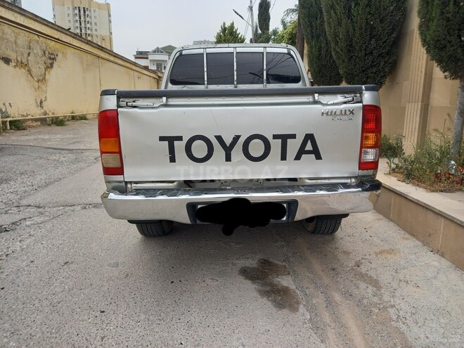Toyota Hilux 2007, 377,000 km - 2.5 l - Bakı