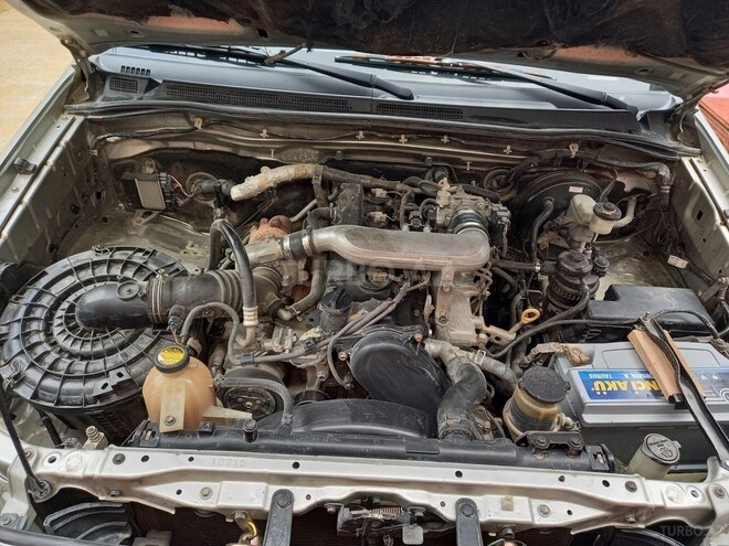 Toyota Hilux 2007, 377,000 km - 2.5 l - Bakı