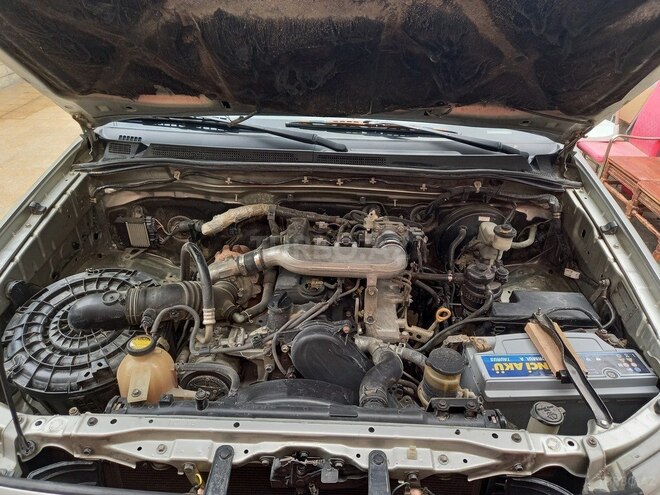 Toyota Hilux 2007, 377,000 km - 2.5 l - Bakı