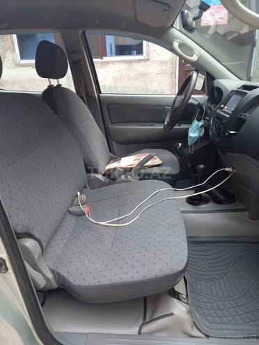 Toyota Hilux 2007, 377,000 km - 2.5 l - Bakı