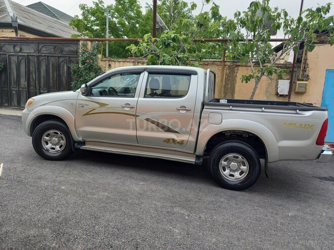 Toyota Hilux 2007, 377,000 km - 2.5 l - Bakı