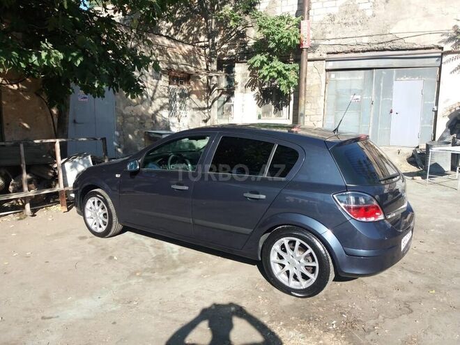 Opel Astra 2009, 122,000 km - 1.4 l - Bakı