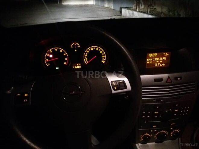 Opel Astra 2009, 122,000 km - 1.4 l - Bakı