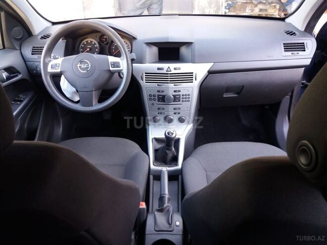Opel Astra 2009, 122,000 km - 1.4 l - Bakı