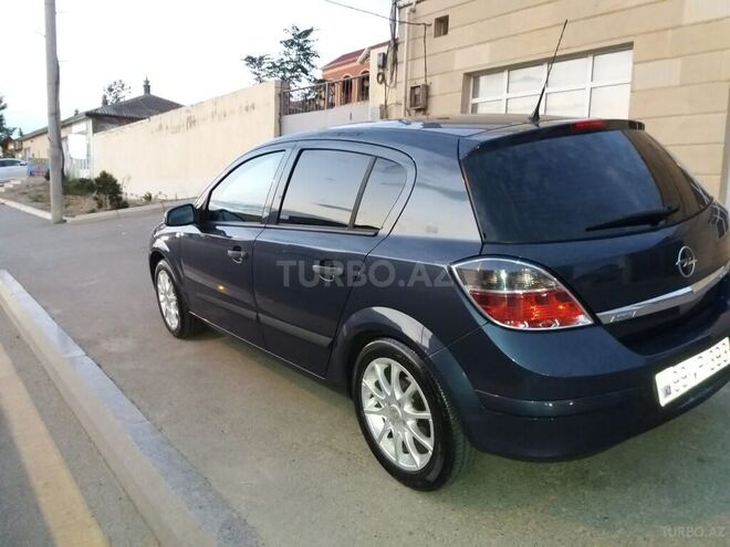Opel Astra 2009, 122,000 km - 1.4 l - Bakı