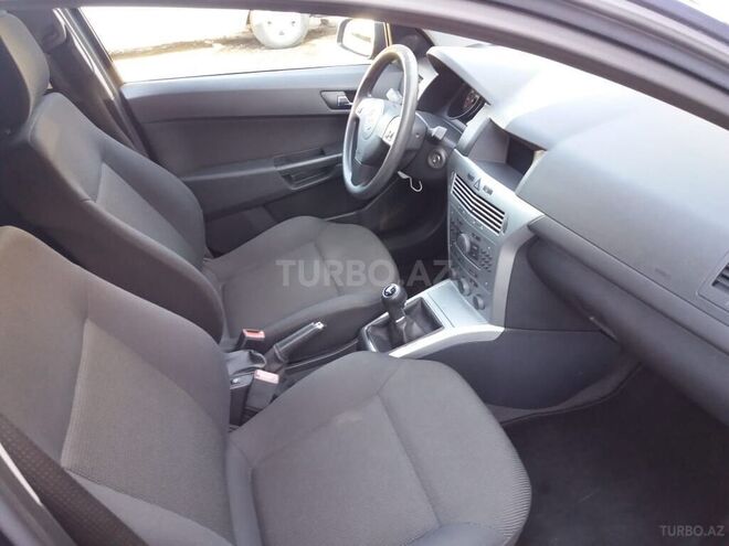 Opel Astra 2009, 122,000 km - 1.4 l - Bakı