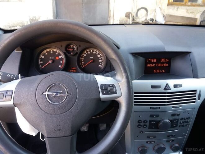 Opel Astra 2009, 122,000 km - 1.4 l - Bakı