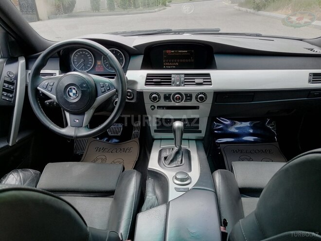 BMW 525 2006, 220,000 km - 2.5 л - Bakı