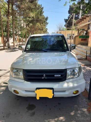 Mitsubishi Pajero io 2001, 236,000 km - 2.0 l - Bakı