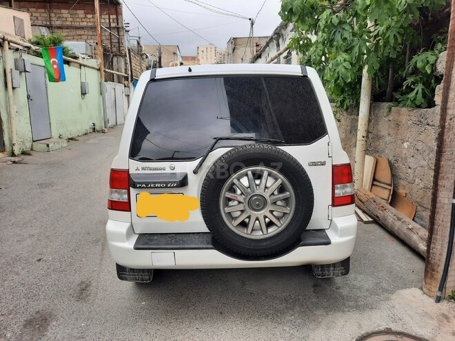 Mitsubishi Pajero io 2001, 236,000 km - 2.0 l - Bakı