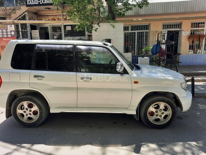 Mitsubishi Pajero io 2001, 236,000 km - 2.0 l - Bakı
