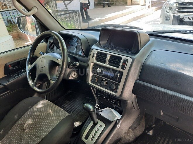 Mitsubishi Pajero io 2001, 236,000 km - 2.0 l - Bakı