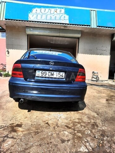 Opel Vectra 1999, 345,000 km - 1.8 l - Gədəbəy