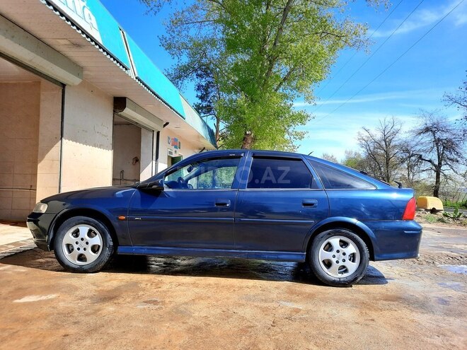 Opel Vectra 1999, 345,000 km - 1.8 l - Gədəbəy
