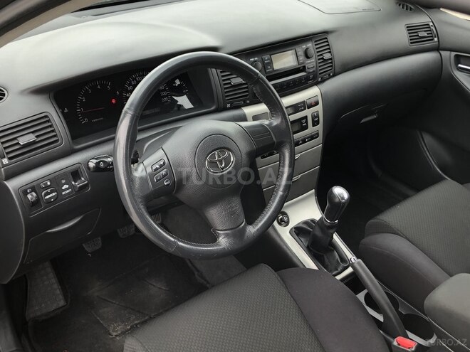 Toyota Corolla 2004, 150,000 km - 1.4 l - Bakı