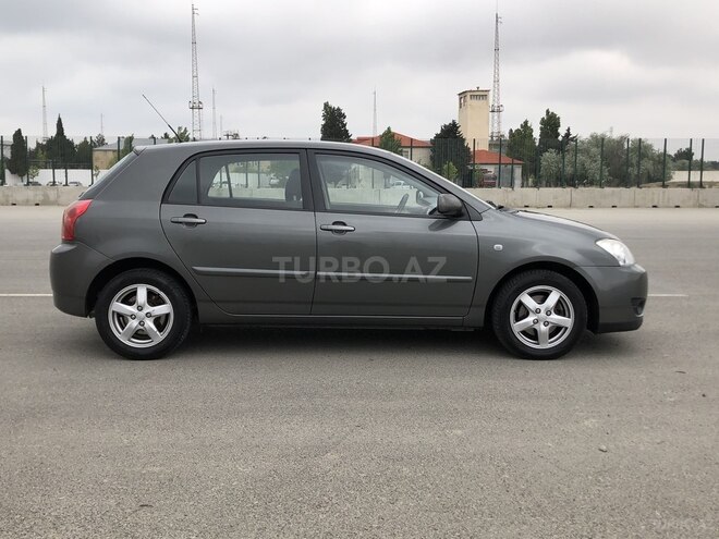 Toyota Corolla 2004, 150,000 km - 1.4 l - Bakı