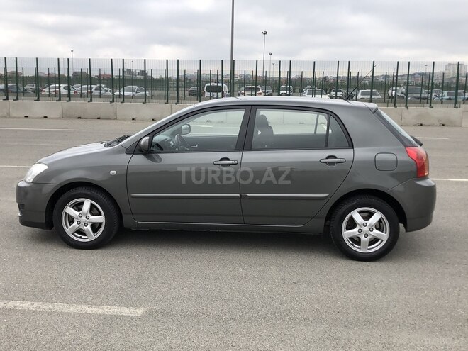 Toyota Corolla 2004, 150,000 km - 1.4 l - Bakı
