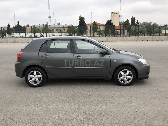 Toyota Corolla 2004, 150,000 km - 1.4 l - Bakı