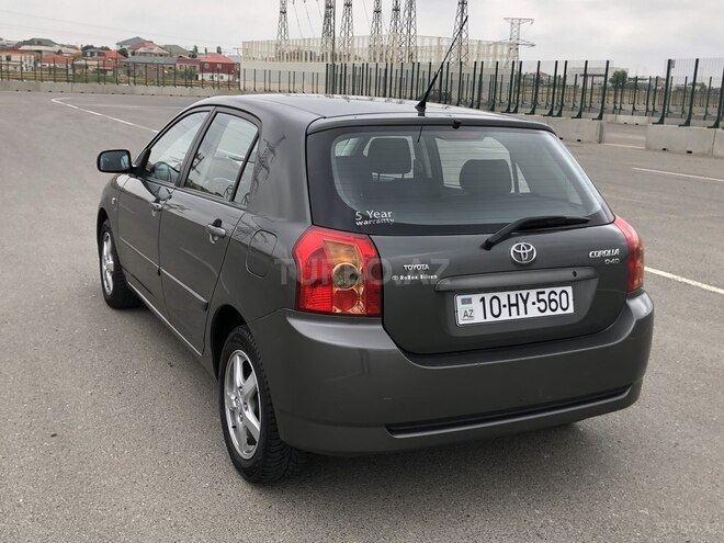 Toyota Corolla 2004, 150,000 km - 1.4 l - Bakı