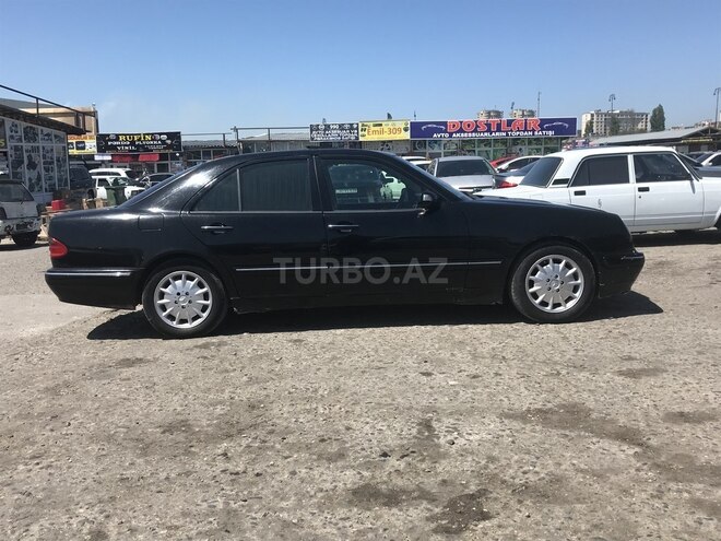 Mercedes E 240 2000, 299,671 km - 2.4 l - Bakı