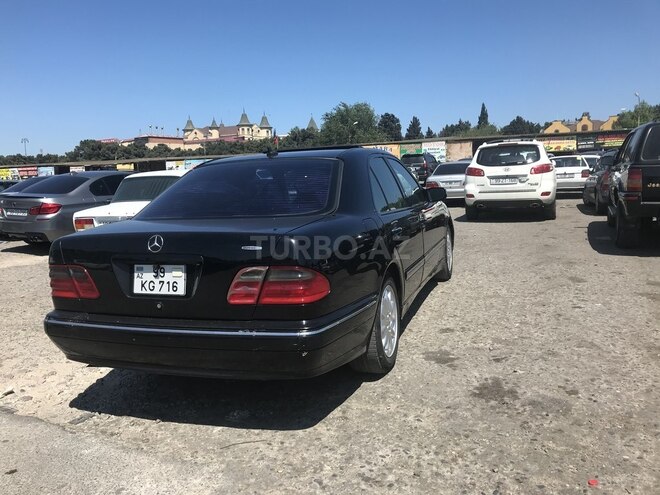 Mercedes E 240 2000, 299,671 km - 2.4 l - Bakı