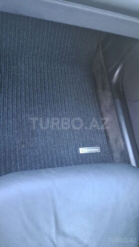 Mercedes E 240 2001, 194,000 km - 2.4 l - Masallı