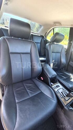 Mercedes E 240 2001, 194,000 km - 2.4 l - Masallı