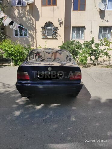 BMW 316 1992, 300,000 km - 1.6 l - Sumqayıt