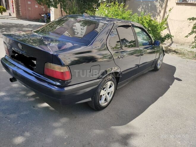 BMW 316 1992, 300,000 km - 1.6 l - Sumqayıt