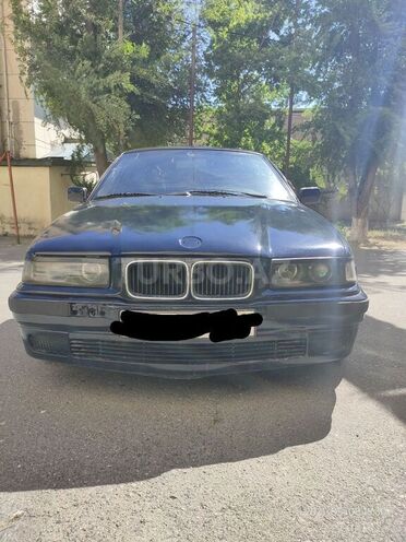 BMW 316 1992, 300,000 km - 1.6 l - Sumqayıt