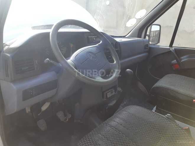 Mercedes Sprinter 208 1999, 485,000 km - 2.2 l - Quba