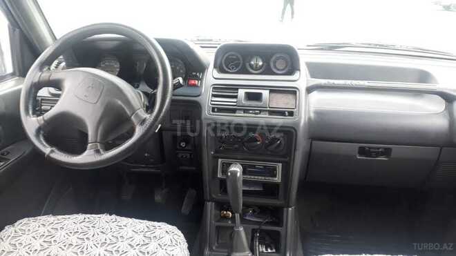 Mitsubishi Pajero 1998, 297,000 km - 2.4 l - Bakı