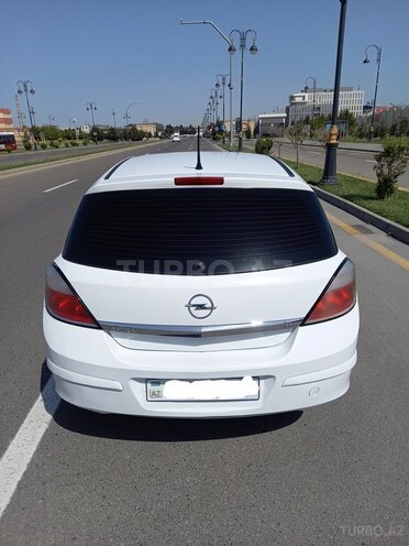 Opel Astra 2006, 305,000 km - 1.8 л - Bakı
