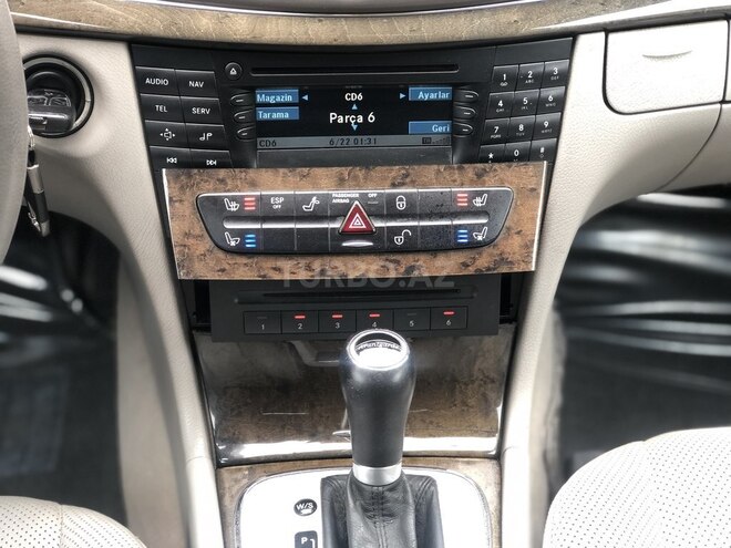 Mercedes E 240 2002, 350,000 km - 2.6 л - Bakı