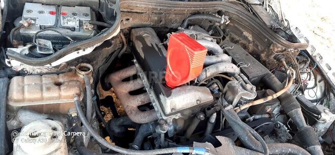 Mercedes E 200 1990, 429,670 km - 2.0 l - Quba