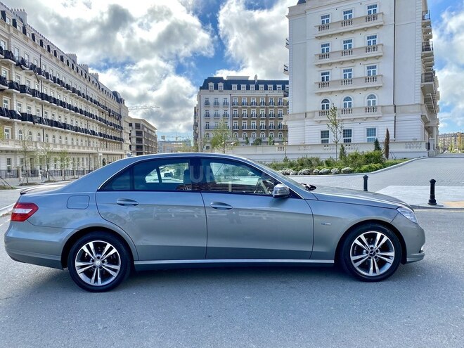 Mercedes E 220 2011, 286,000 km - 2.2 l - Bakı