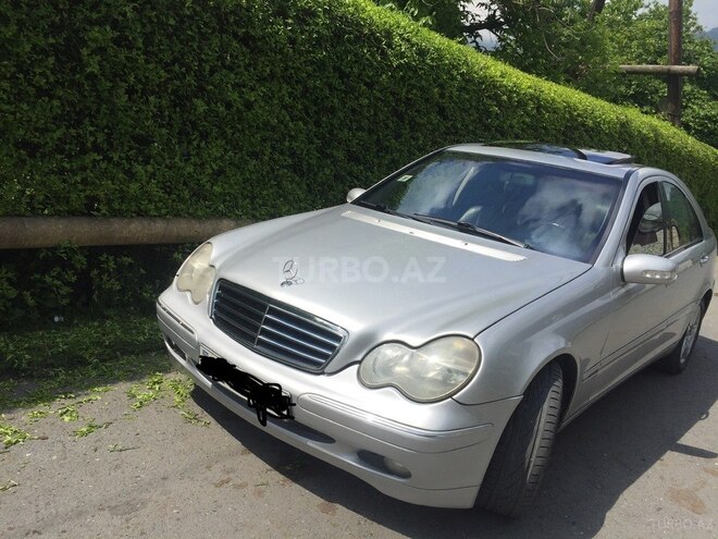 Mercedes C 240 2001, 293,637 km - 2.6 l - Zaqatala