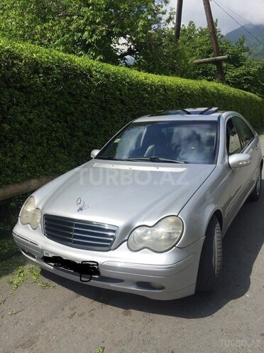 Mercedes C 240 2001, 293,637 km - 2.6 l - Zaqatala