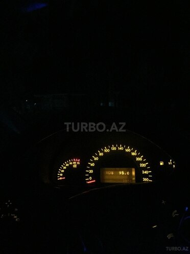 Mercedes C 240 2001, 293,637 km - 2.6 l - Zaqatala