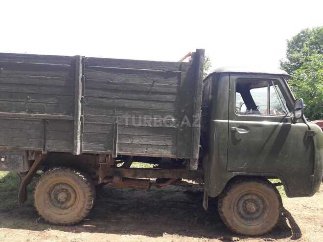 UAZ 3303 1985, 142,000 km - 2.4 l - Yardımlı
